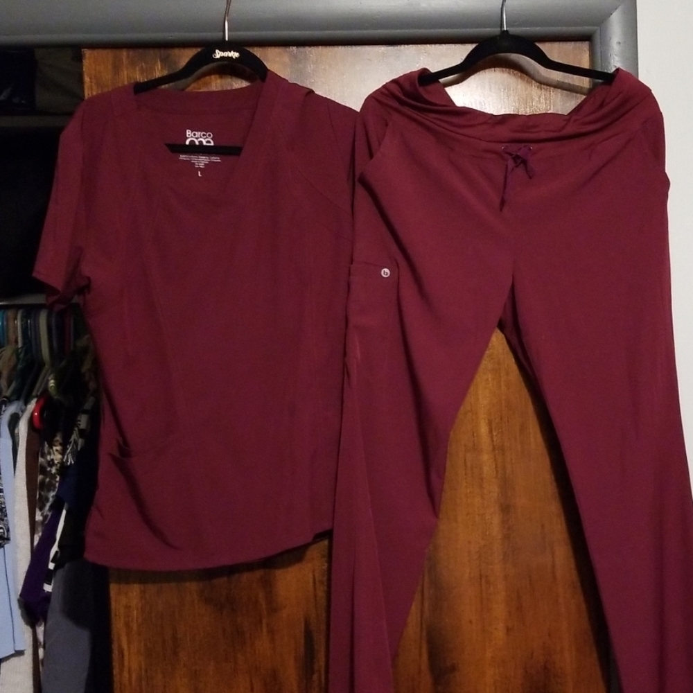 Scrub pair